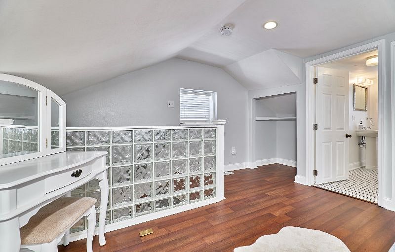 Furnished Finder property 528327_1 photo 11