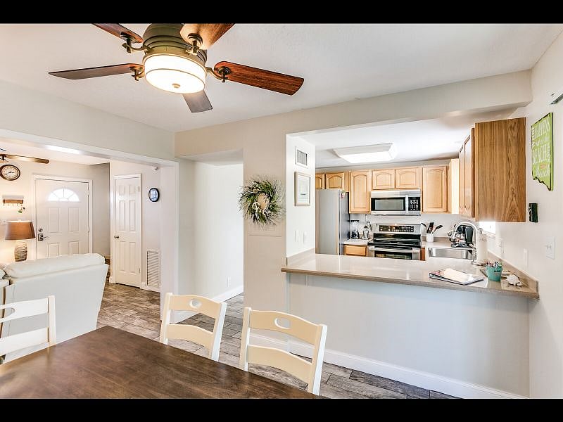 Furnished Finder property 528384_1 photo 15