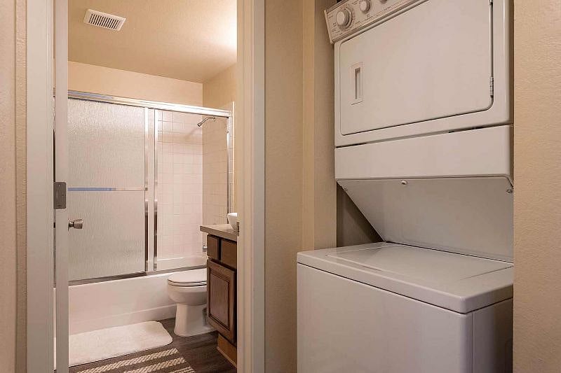 Furnished Finder property 528420_1 photo 18