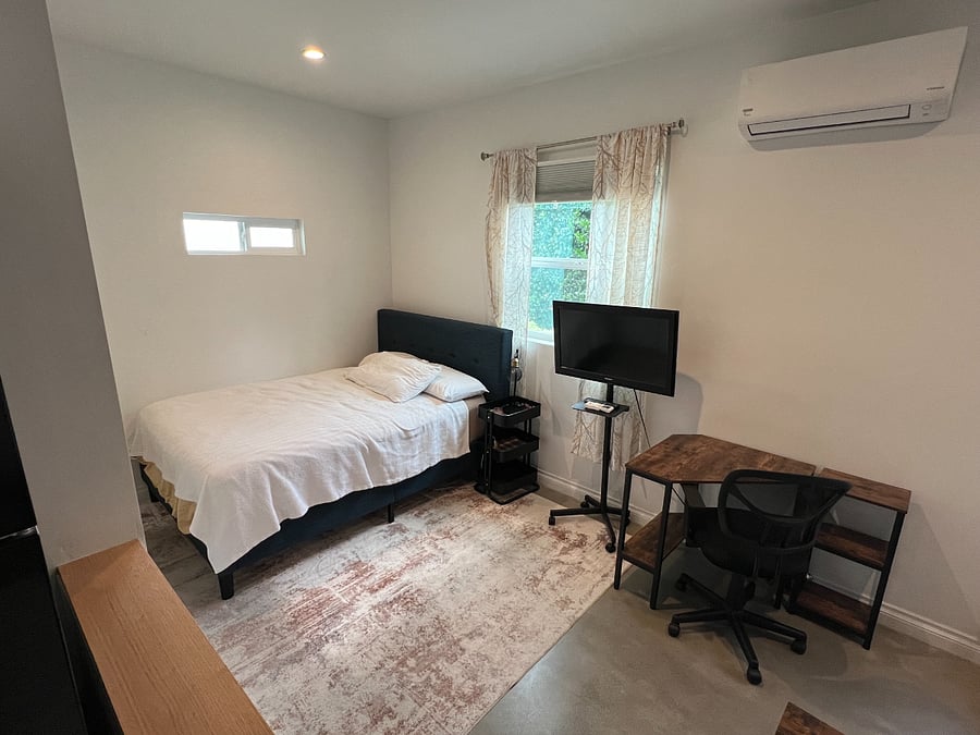 Furnished Finder property 528440_1 photo 3