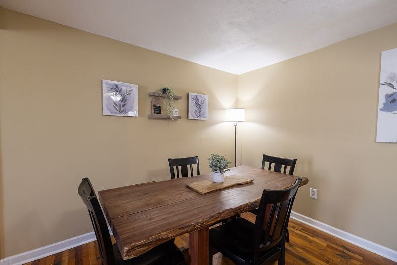 Furnished Finder property 528486_1 photo 9