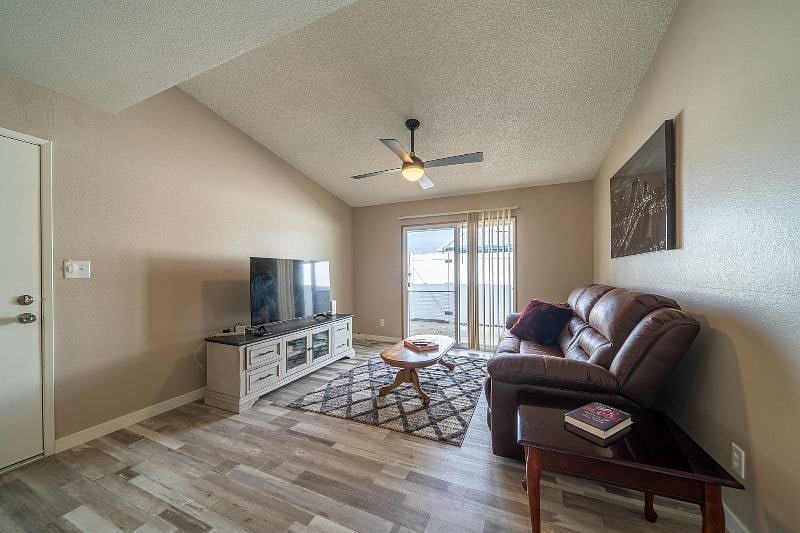 Furnished Finder property 528534_1 photo 10