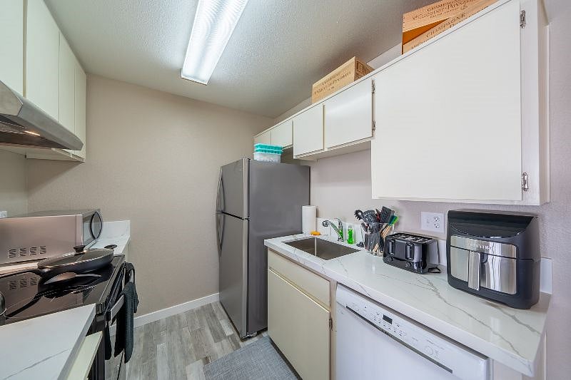 Furnished Finder property 528534_1 photo 19