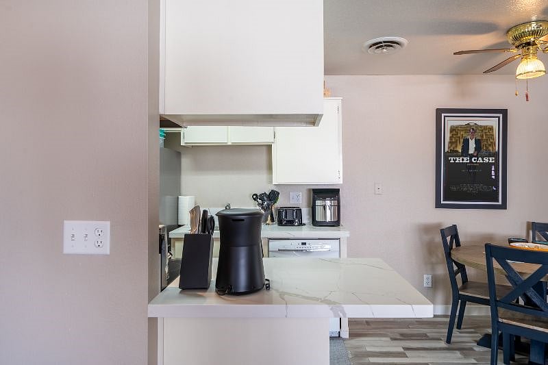 Furnished Finder property 528534_1 photo 21