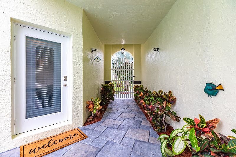 Furnished Finder property 528581_1 photo 4