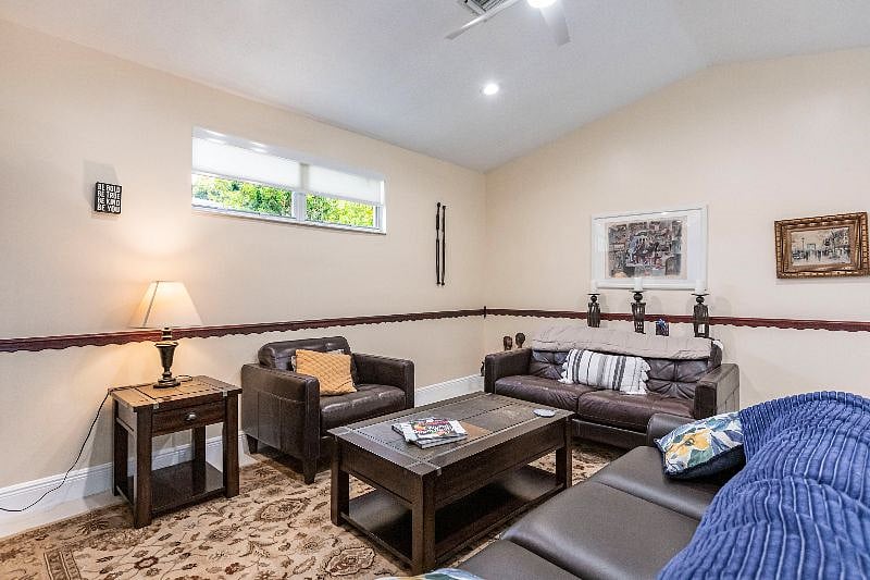 Furnished Finder property 528581_1 photo 18