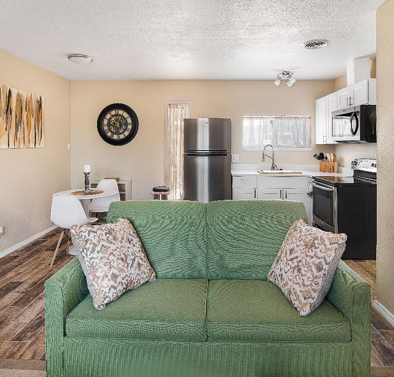 Furnished Finder property 528595_1 photo 2