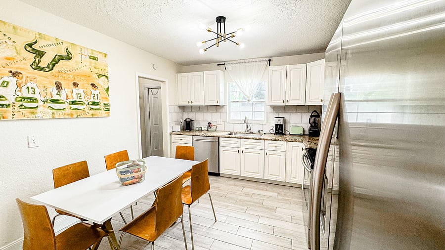 Furnished Finder property 528602_1 photo 10
