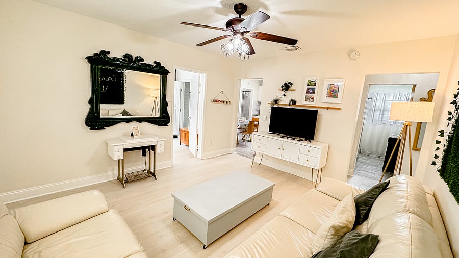 Furnished Finder property 528602_1 photo 3