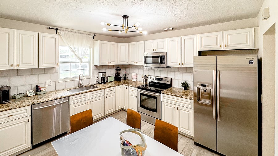 Furnished Finder property 528602_1 photo 7