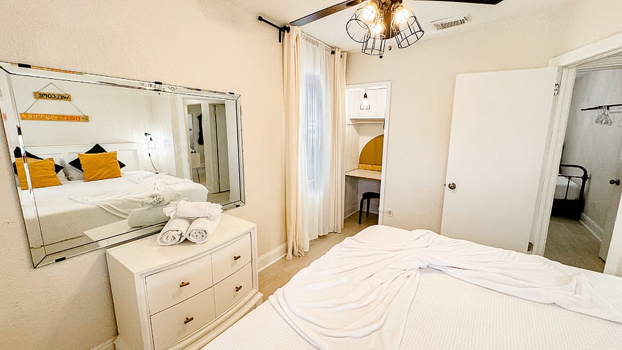Furnished Finder property 528602_1 photo 16