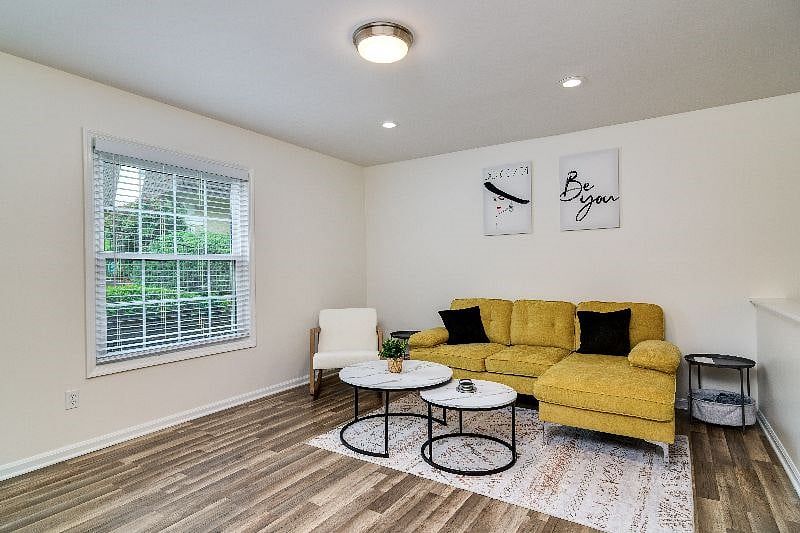 Furnished Finder property 528627_1 photo 4