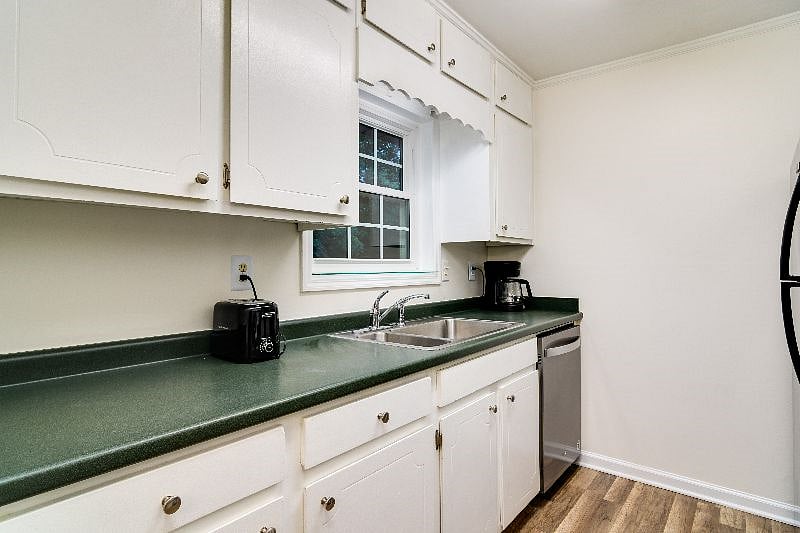 Furnished Finder property 528627_1 photo 12