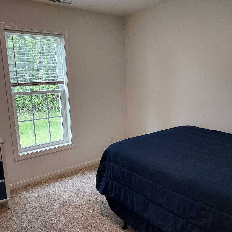 Guest room for rent