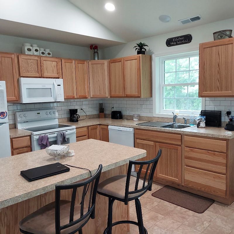 Furnished Finder property 528646_1 photo 7