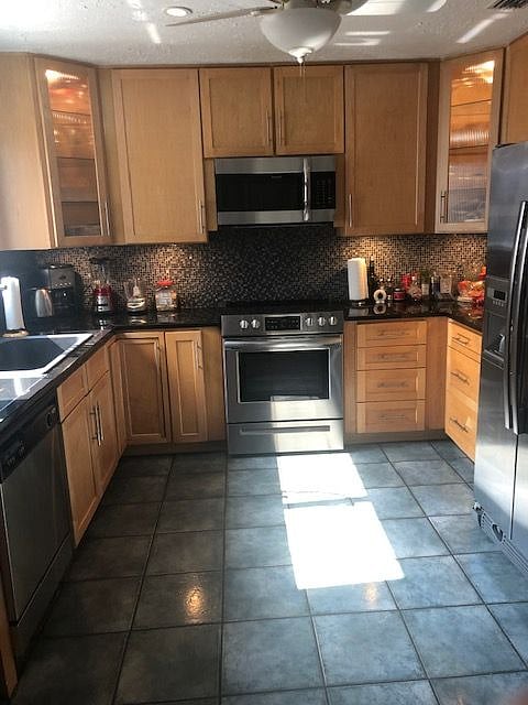 Furnished Finder property 528650_1 photo 4