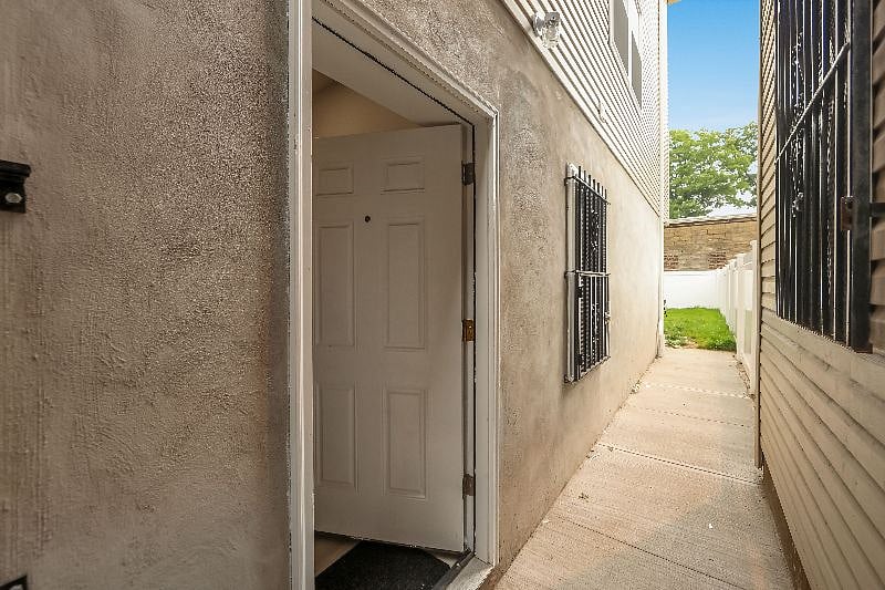 Furnished Finder property 528671_1 photo 4