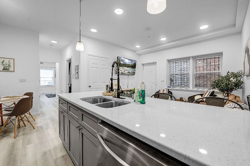 Furnished Finder property 528671_1 photo 9