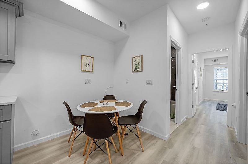 Furnished Finder property 528671_1 photo 11