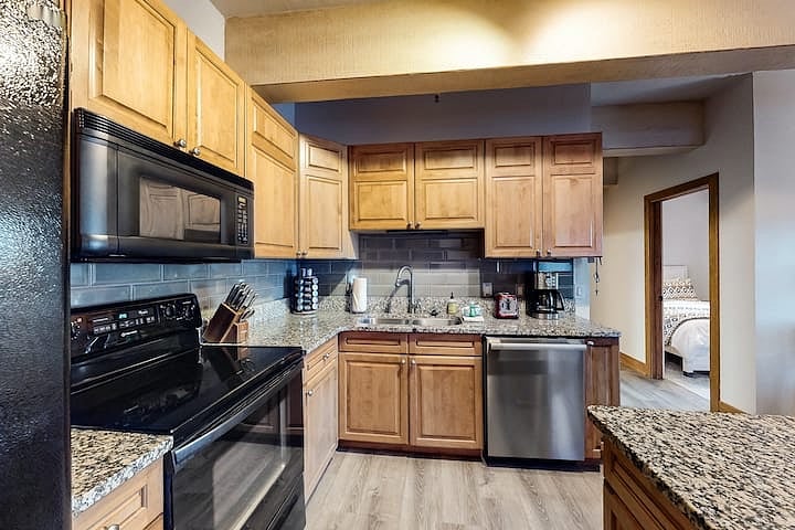 Furnished Finder property 528703_1 photo 3