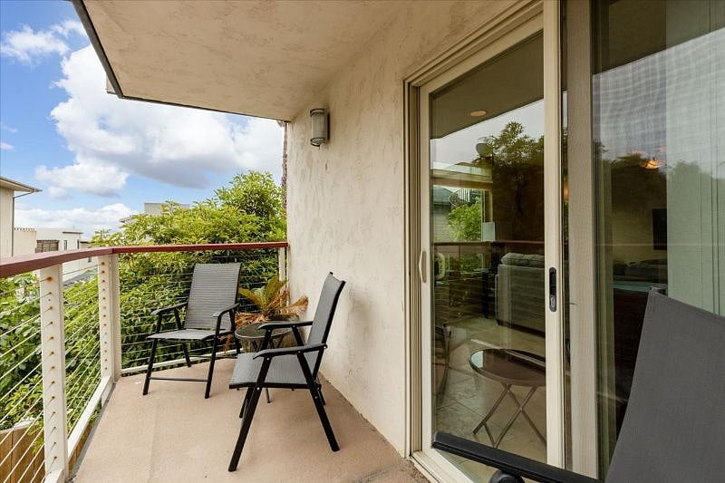 Balcony- third chair not shown- reclines