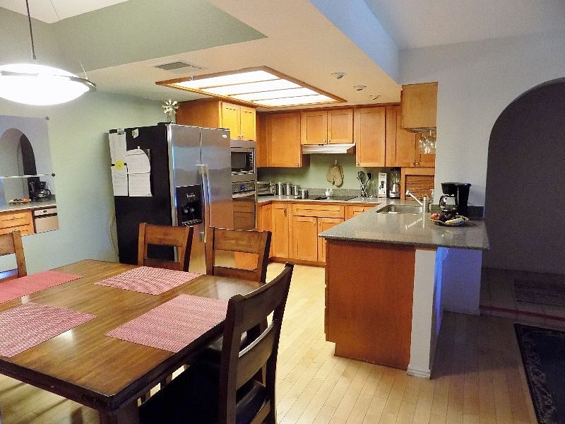 Furnished Finder property 528768_1 photo 3