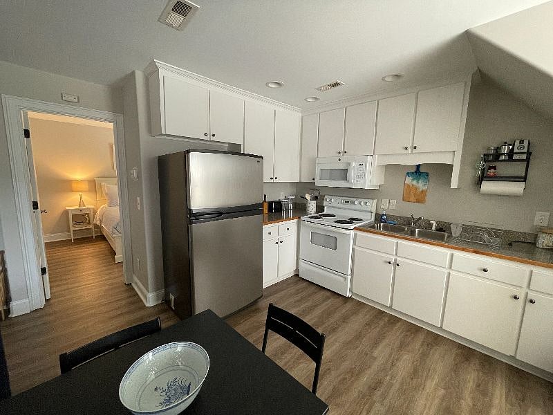 Furnished Finder property 528782_1 photo 8