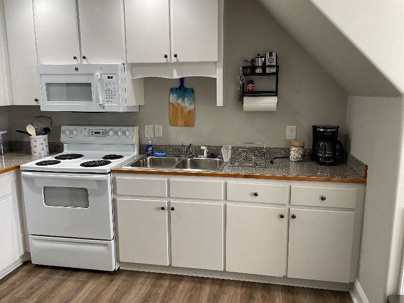 Furnished Finder property 528782_1 photo 10