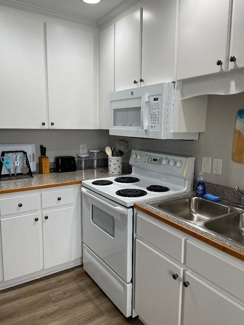 Furnished Finder property 528782_1 photo 9