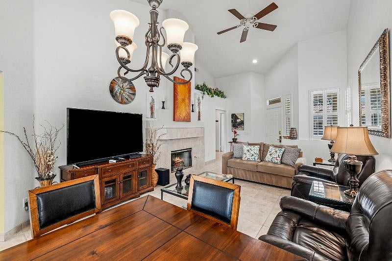 Furnished Finder property 528851_1 photo 4