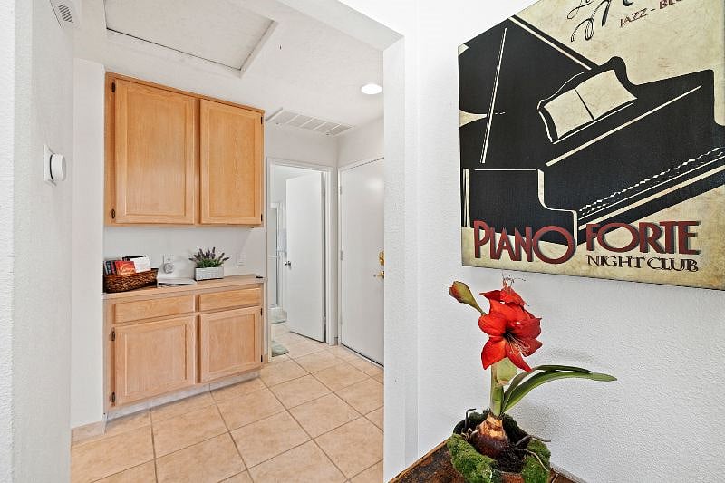 Furnished Finder property 528851_1 photo 10