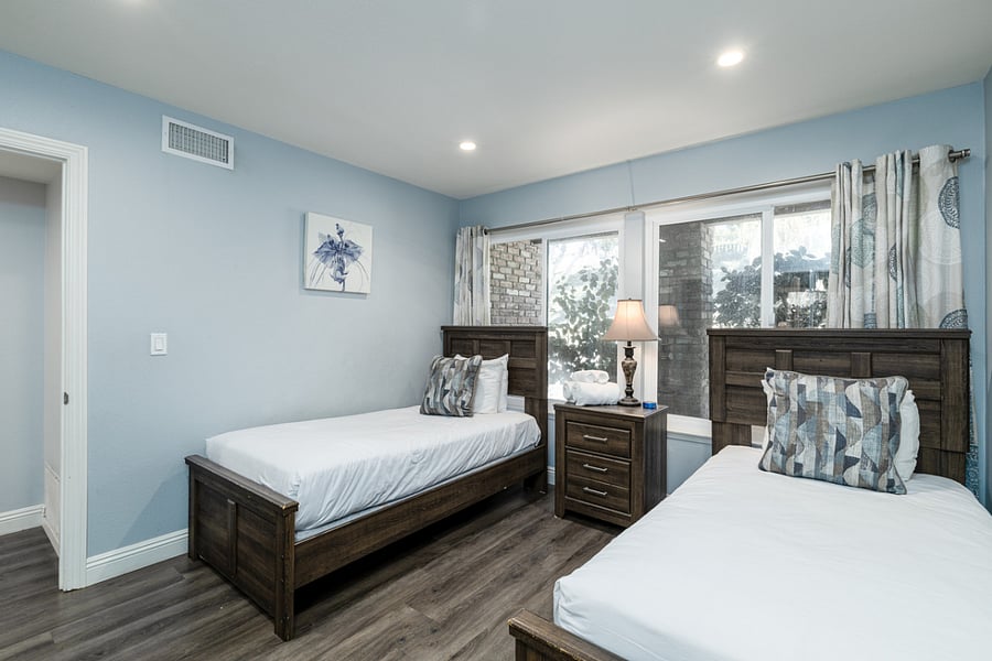 Furnished Finder property 528852_1 photo 24