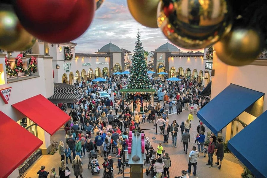 Enjoy food, entertainment and shopping at San Clemente Outlets