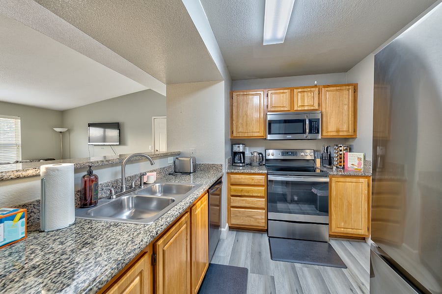 Furnished Finder property 528859_2 photo 3