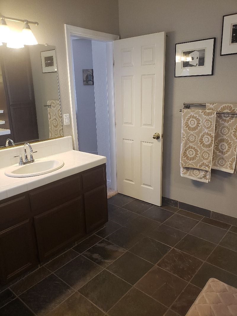 Furnished Finder property 528876_1 photo 14