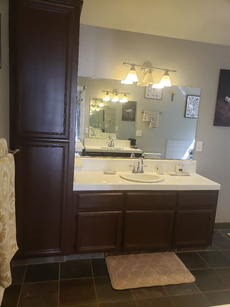 Furnished Finder property 528876_1 photo 18