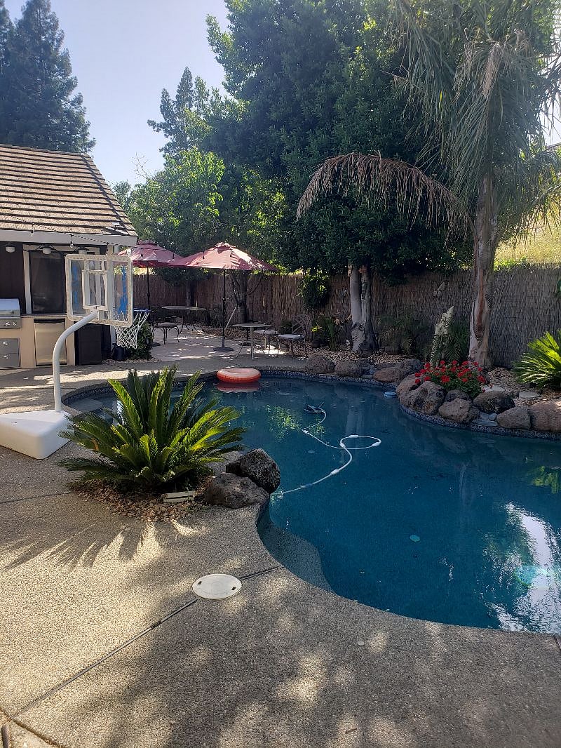 Furnished Finder property 528876_1 photo 33