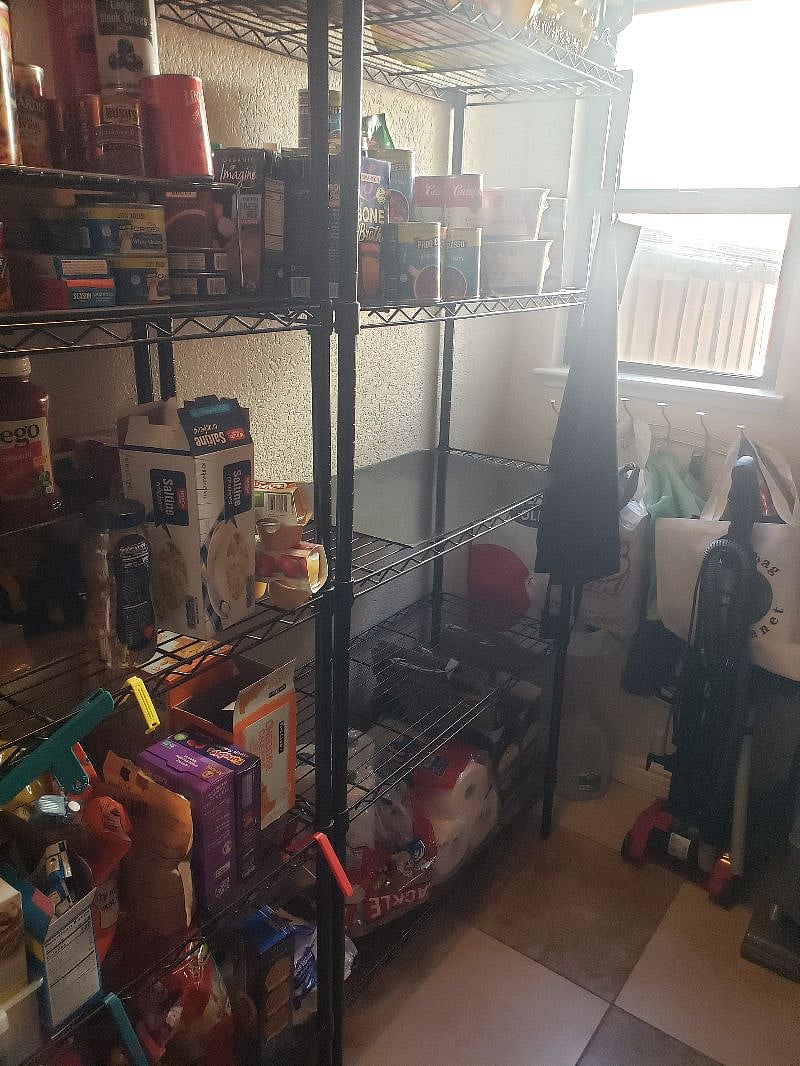 Space in pantry, Can create more space if needed