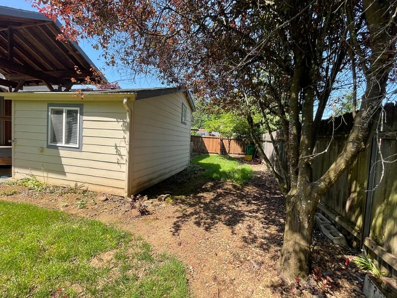 Side yard