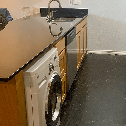 In unit washer/dryer or facility on site, take your pick!