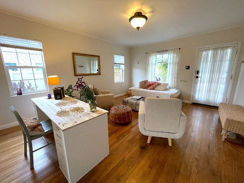 Furnished Finder property 529055_1 photo 5
