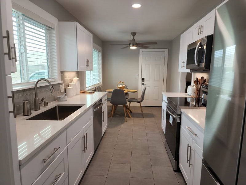 Furnished Finder property 529111_1 photo 3