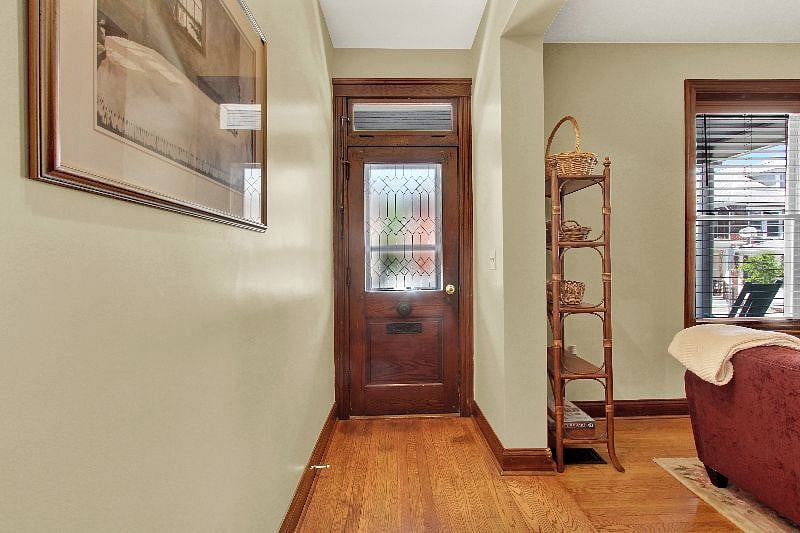 Furnished Finder property 529225_1 photo 2