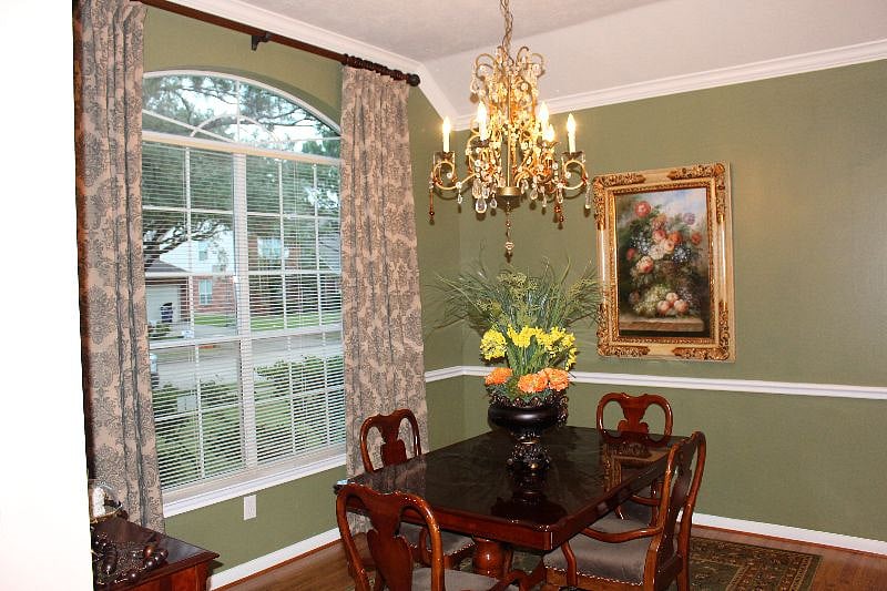 Formal dining room