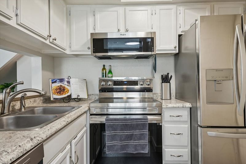 Furnished Finder property 529284_1 photo 8