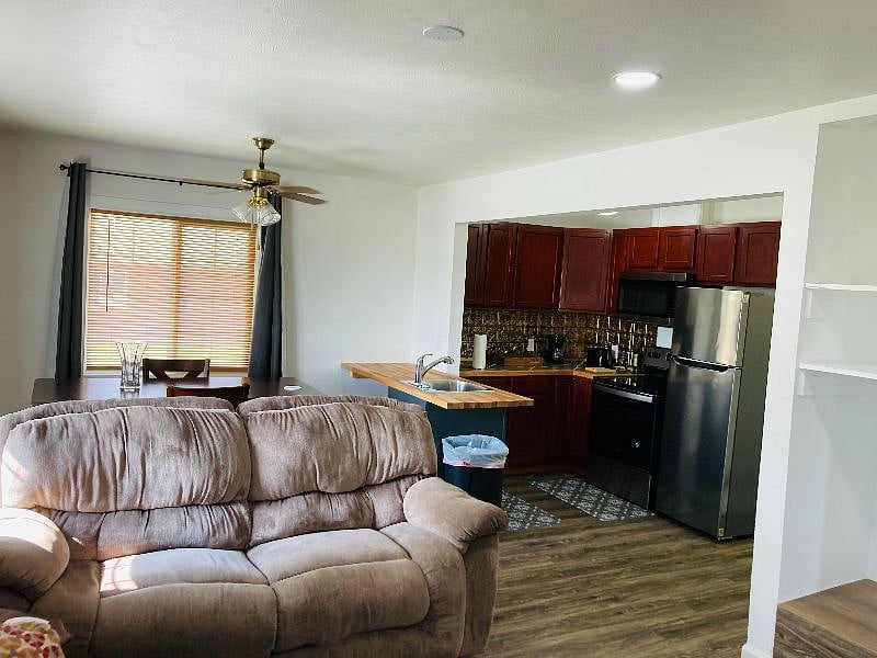Furnished Finder property 529417_2 photo 5