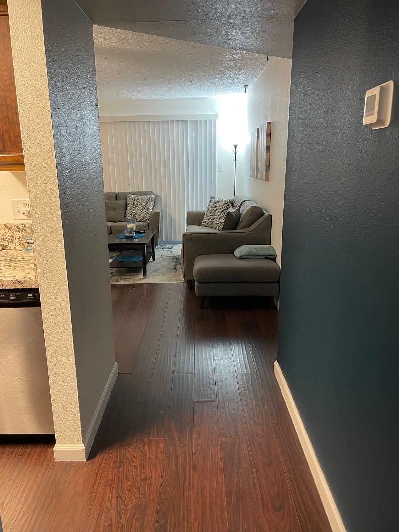 Furnished Finder property 529424_1 photo 4