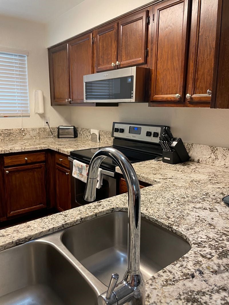 Furnished Finder property 529424_1 photo 10