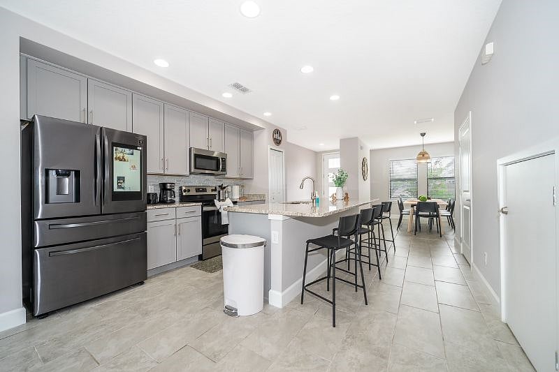 Furnished Finder property 529486_1 photo 11