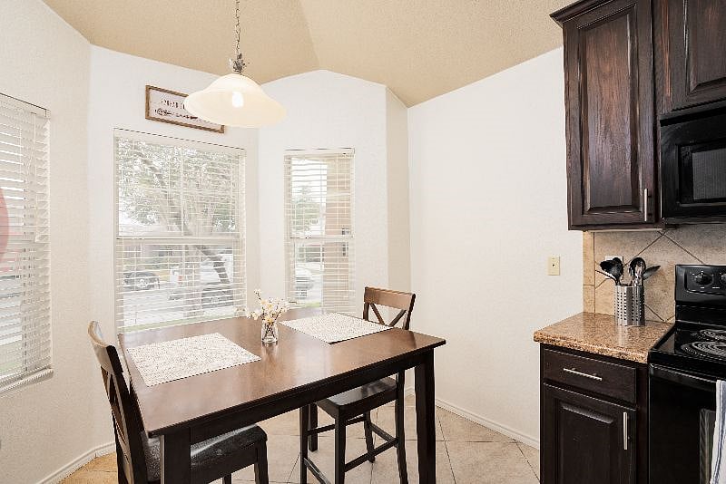 Furnished Finder property 529590_1 photo 48